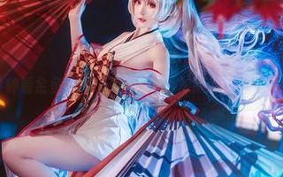 一分钟看金鱼yui的芭蕾：cos加持的夏日图片大赏