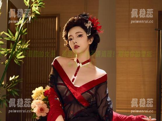 雯妹不讲道理 传说中最酷的女巫,果然是雯妹不讲道理!期待你的壁纸合集点击!