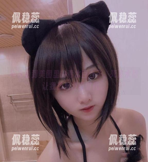 每次看到美图里的青水百合子，死库水都让我想起校园时代。