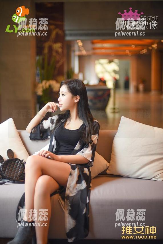 青豆客 - 欧尼anne的皮衣写真，我是该吹彩虹还是喊早安？