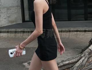 断线与魔镜街拍，写真里的叛逆与怪趣儿