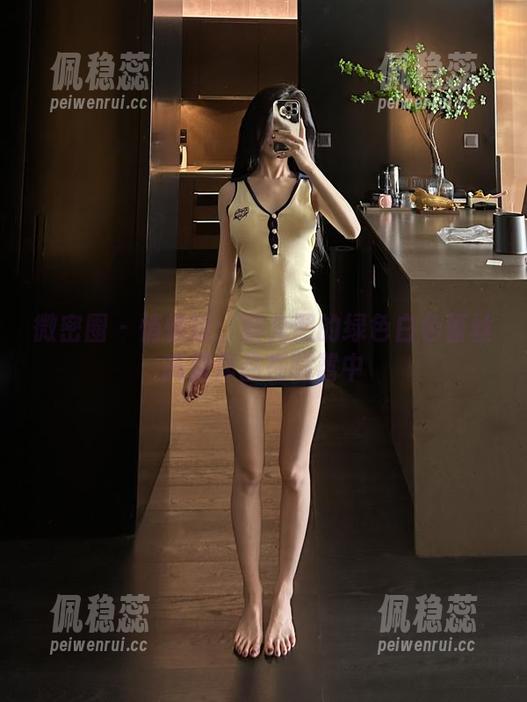 黎允熙 微密圈 - 悄悄话:黎允熙的绿色白色蕾丝高清作品在喧嚣中