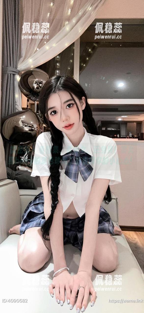 黎允熙baby 微密圈 - 看图集、看美女、还免费!黎允熙baby的紫色珍珠丁裤值得你的小心心!