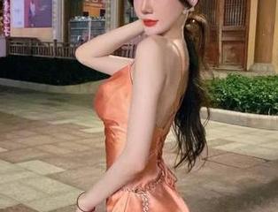 微密圈 – 下载黎允熙baby的婚纱全套，适合单身狗的“情人节心灵鸡汤”！